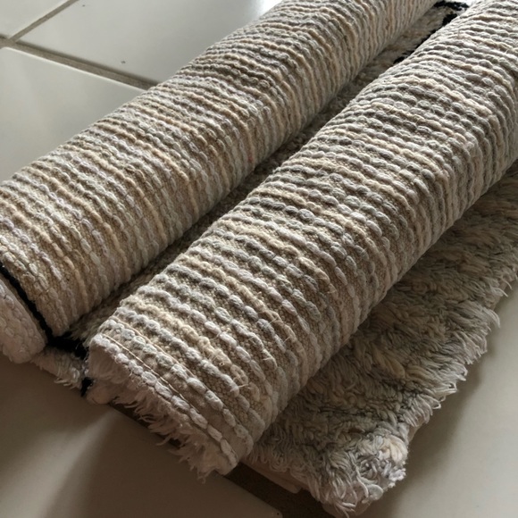 Cream Striped Bath Mats set of 2 - Picture 5 of 5